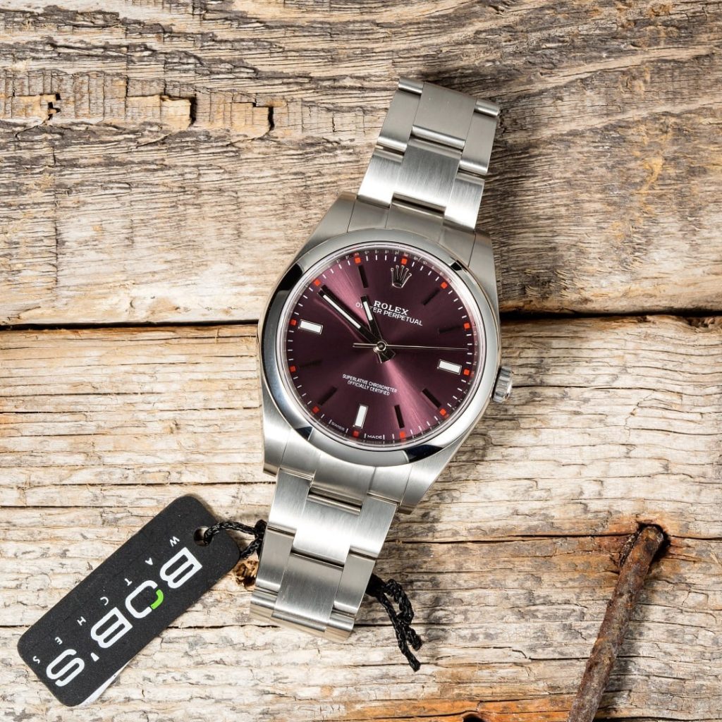 The Oystersteel replica watches have purple dials.